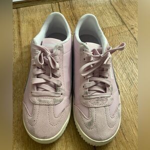 Puma Women's Soft Pink Sneakers